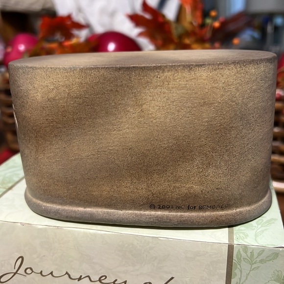 Journey of Grace Small Pedestal by Nancy Carter 2003 NWT - Picture 3 of 5